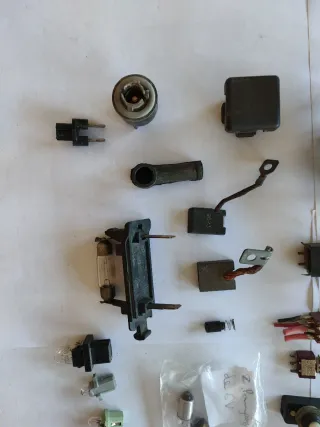 Cargadores mechero, conectores, interruptores