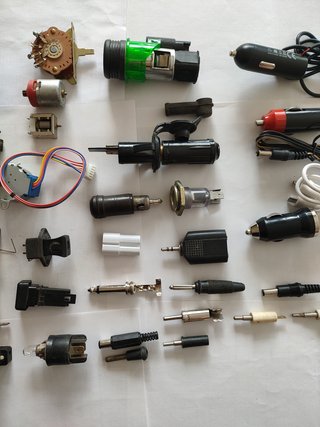 Cargadores mechero, conectores, interruptores
