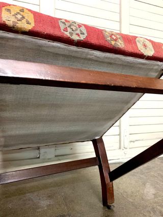 Butacas vintage tapizadas kirin tela y madera