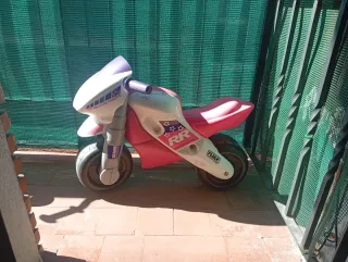 Moto infantil Feger rosa y blanca