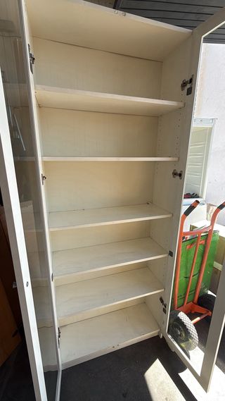 Vitrina Ikea Billy Madera y Cristal