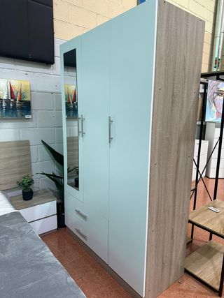 Muebles Habitación: Cabecero, Mesitas y Cómoda