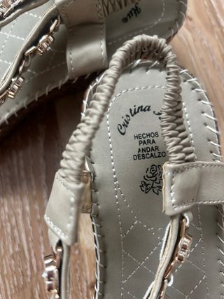 Sandalias Comodisimas con pedreria