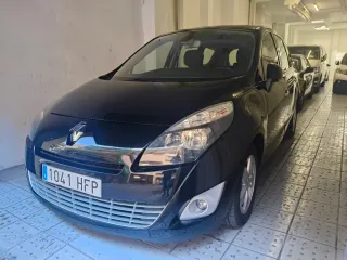 Renault Grand Scenic 2012