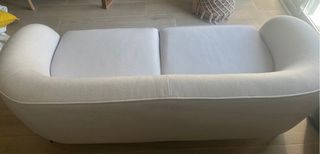 Sofá blanco, prácticamente nuevo  6 meses de uso