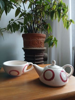 Lote 2 Teteras con tazas Cerámica