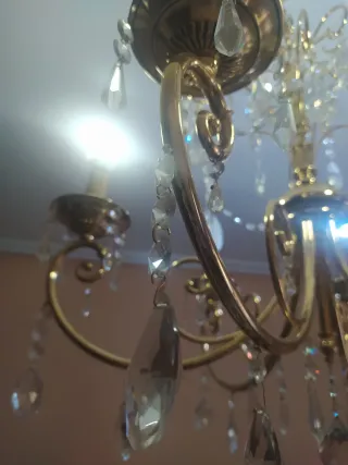 Lámpara de techo clásica dorada con cristales