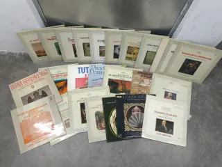 Lote Vinilos Clásica Cajas y Vinilos sueltos