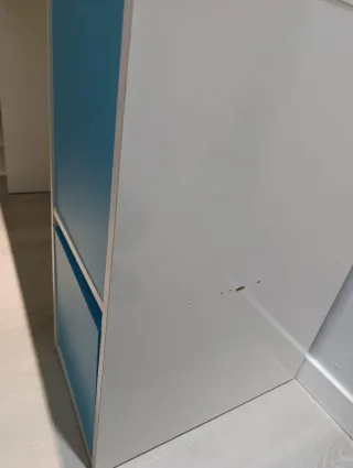 Escritorio juvenil blanco y azul