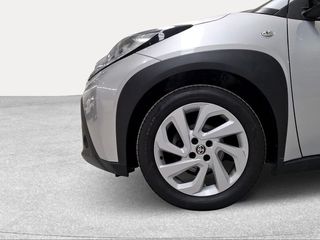 Toyota Aygo X Cross 1.0 VVT-I 72CV Play