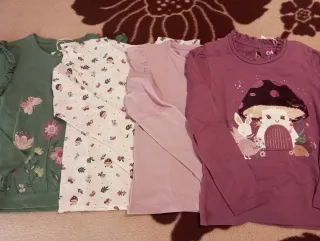 2 Pantalones de pana fina y 4 camisetas