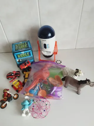 Lote de juguetes varios