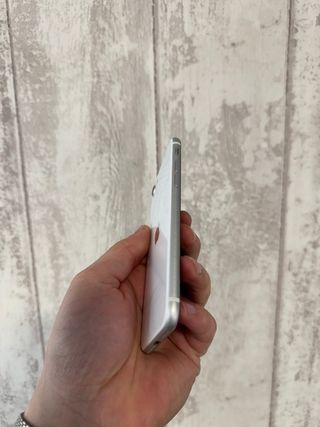 iPhone SE 2020 64GB Branco