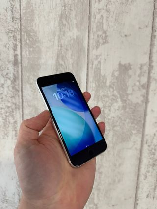 iPhone SE 2020 64GB Branco