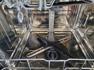 Lavavajillas LG blanco como nuevo