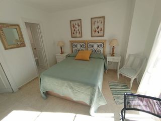 Casa adosada en alquiler en El Padrón - El Velerín - Voladilla en Estepona