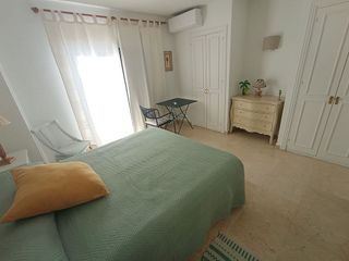 Casa adosada en alquiler en El Padrón - El Velerín - Voladilla en Estepona