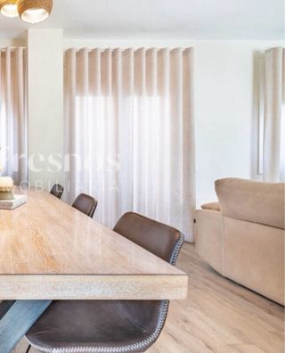 Cortinas de salón hechas a medida.