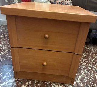 Mesita de noche 2 cajones pino