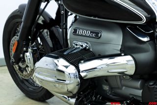 BMW R 18
