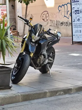 Aprilia Dorsoduro 750 2008