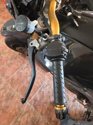 Aprilia Dorsoduro 750 2008