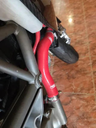 Aprilia Dorsoduro 750 2008