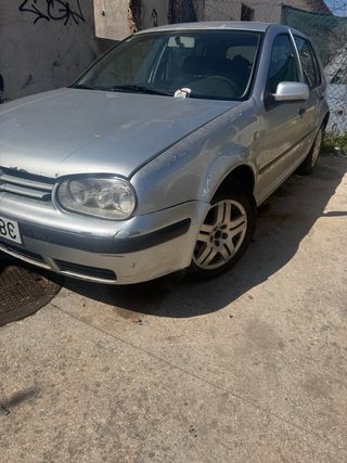 Volkswagen Golf 2000