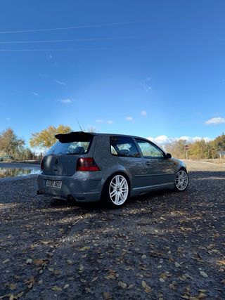 Volkswagen Golf 2001