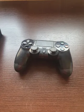 Consola PS4 Slim Negra