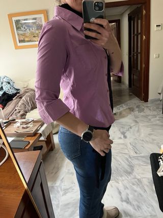 Camisa morada manga 3/4 entallada Talla M