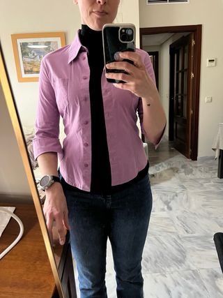 Camisa morada manga 3/4 entallada Talla M