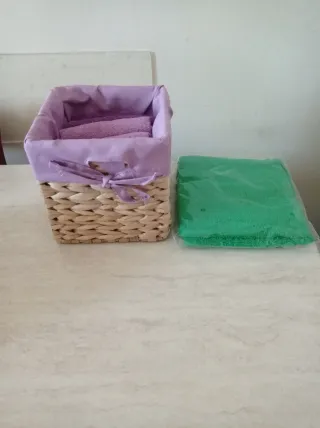 Cestino da bagno con 6 lavette