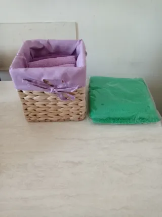 Cestino da bagno con 6 lavette