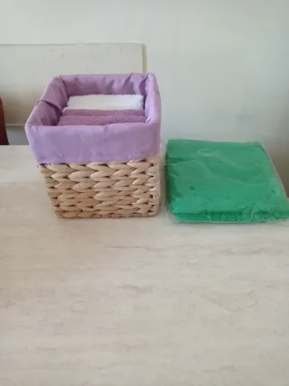 Cestino da bagno con 6 lavette