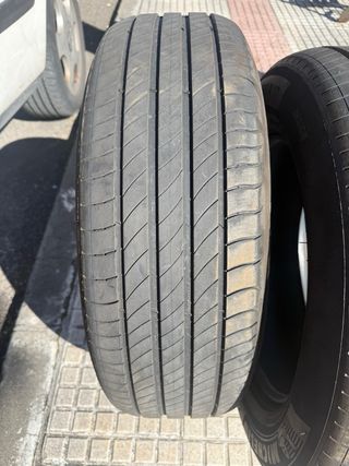 Neumático Michelin 215/65/17 103V