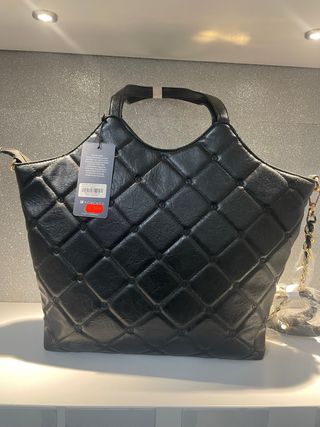 Borsa Roncato nera trapuntata effetto pelle