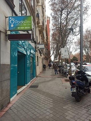 Bar en venta en Pacífico en Madrid