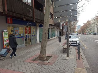 Bar en venta en Pacífico en Madrid