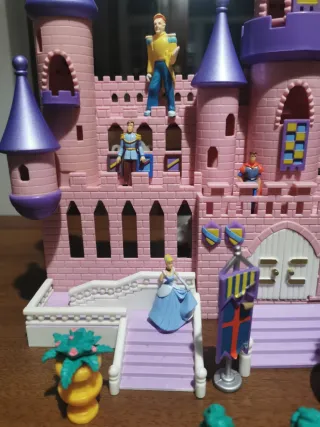 Castello dei sogni con personaggi