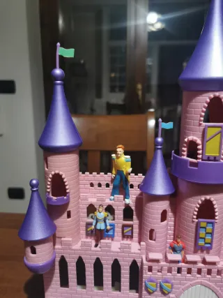 Castello dei sogni con personaggi