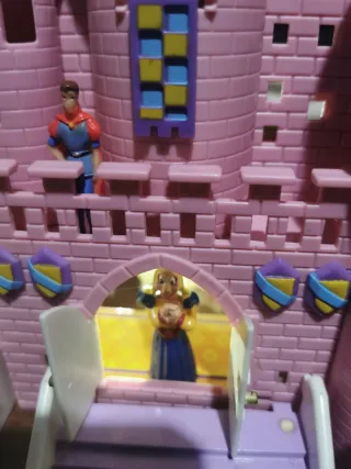 Castello dei sogni con personaggi