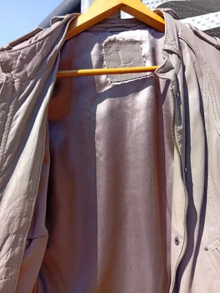 Chaqueta efecto piel Stradivarius Talla L