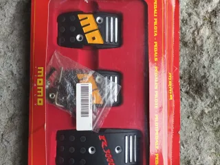 Pedales Coche Momo Originales R3000