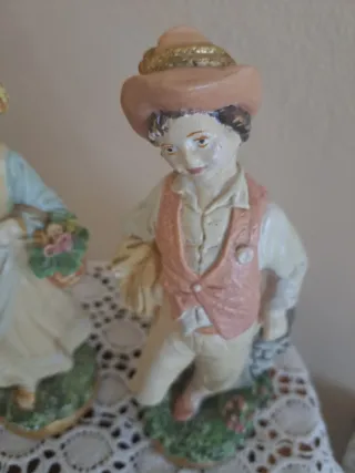 Figuras Capodimonte Niña y Niño