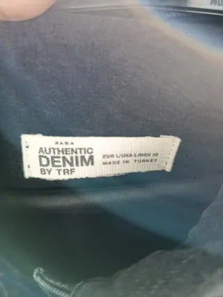 Vestido vaquero Zara gris, es elástico.