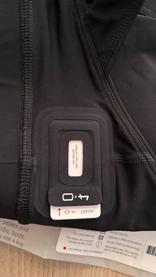 Top deportivo Whoop negro