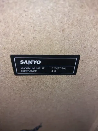 Reproductor CD/Casete Sanyo Plata
