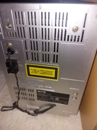 Reproductor CD/Casete Sanyo Plata