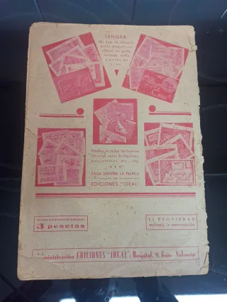 Antigua revista bordados lencería, juegos cama....